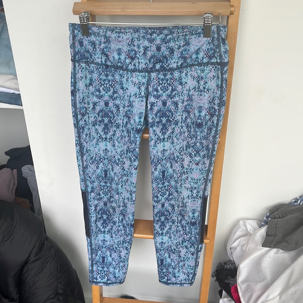 Old navy capri length workout pants